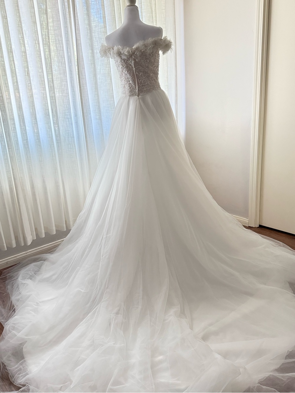 Ronald Joyce Off The Shoulder Tulle ALine Gown - Sample Dress size 6 - Picture 3 of 14